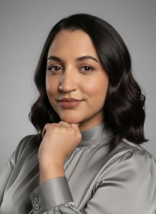 Karina Faria Farmacêutica-bioquímica, pós-graduada em Gestão da Qualidade, especialista em Governança e Compliance Corporativo.